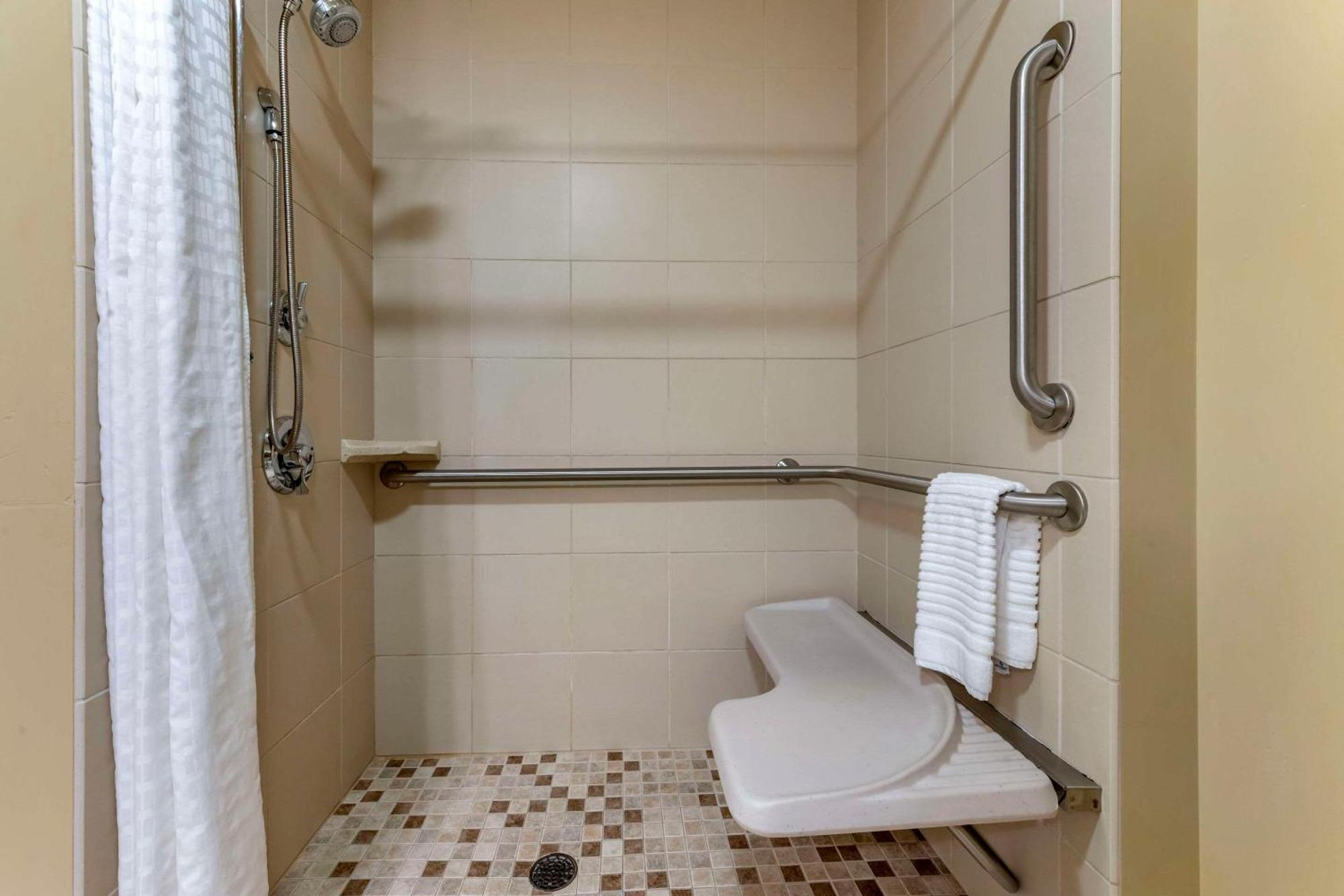 Comfort Inn & Suites Dover Εξωτερικό φωτογραφία